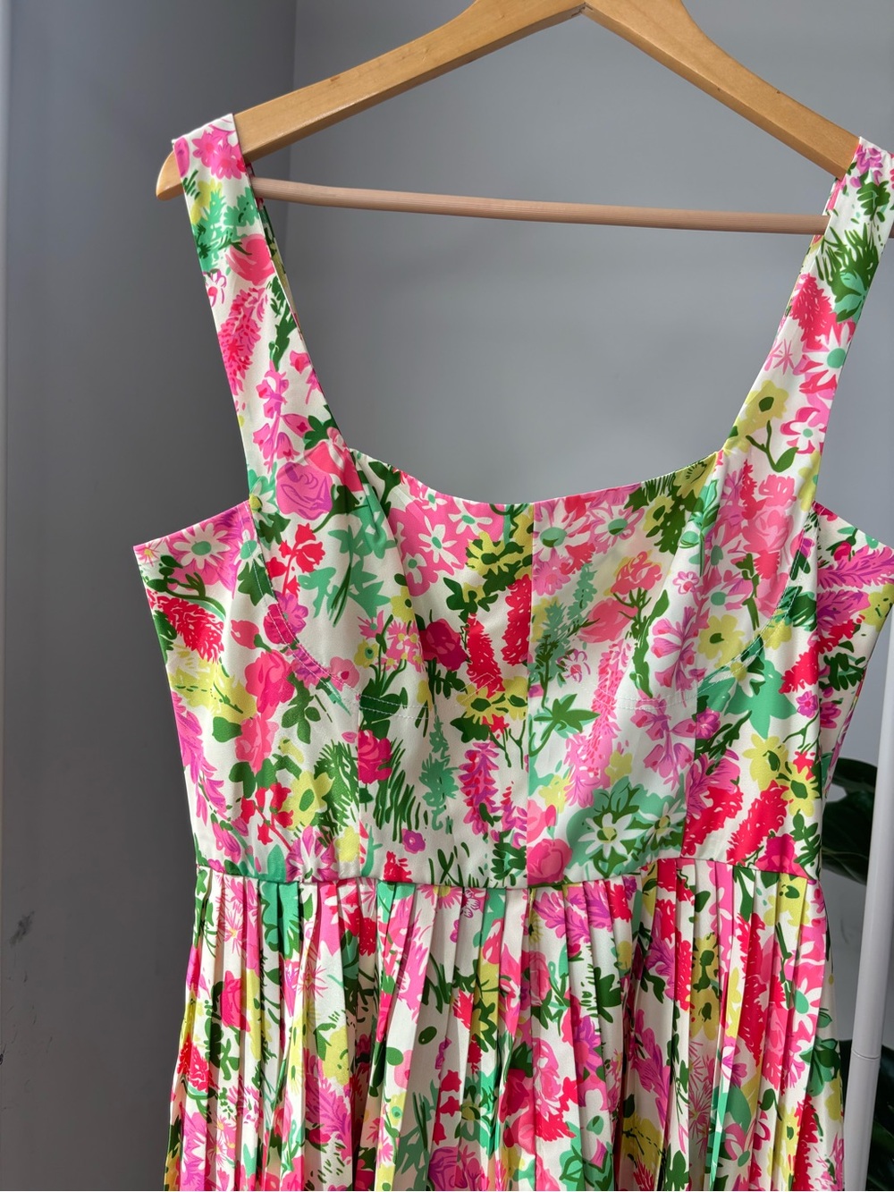 Tuckernuck Fiora Floral Pleat Fit And Flare Dress Womens Multicolor Large NWT M3 - Picture 2 of 8